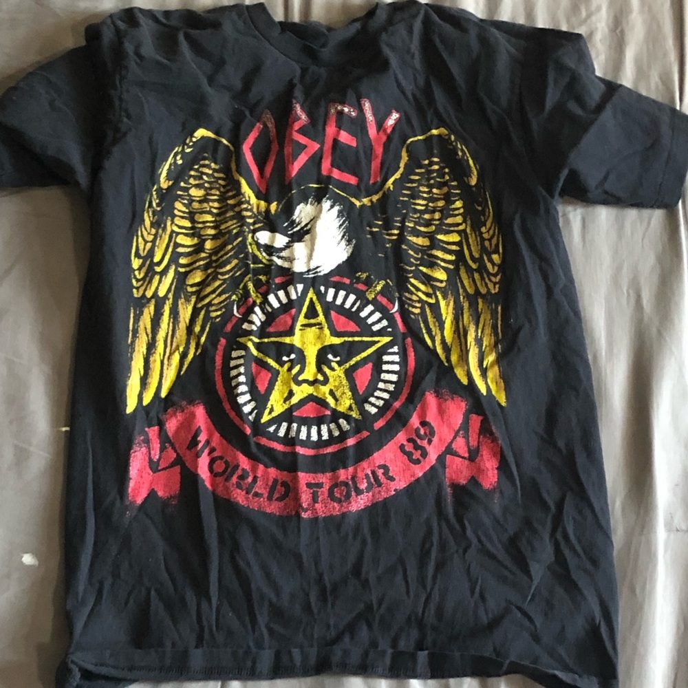 Obey t shirt size size S no tag
